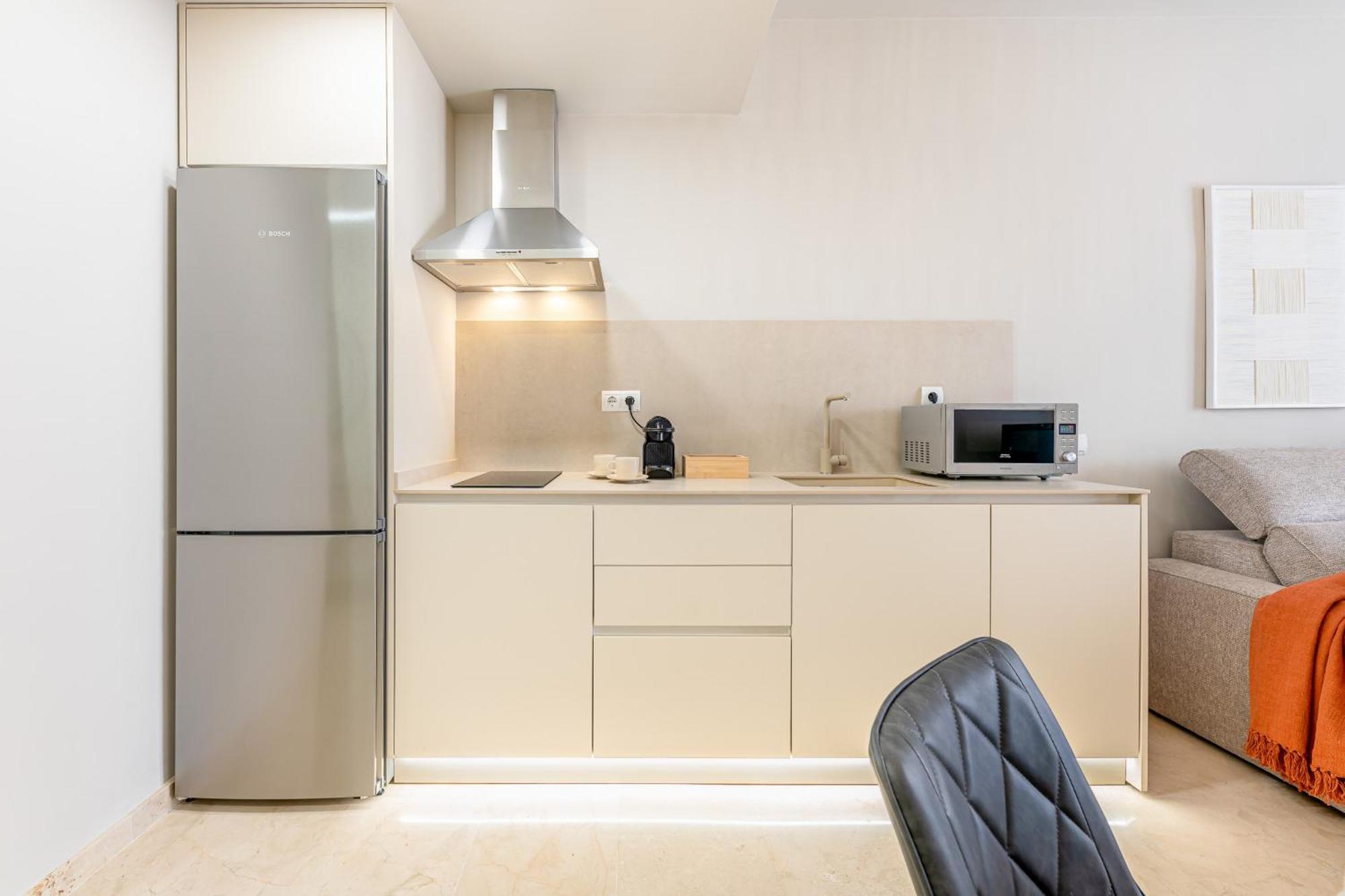 Vivendos - Ma16 - Capuchinos Parking Apartment Málaga